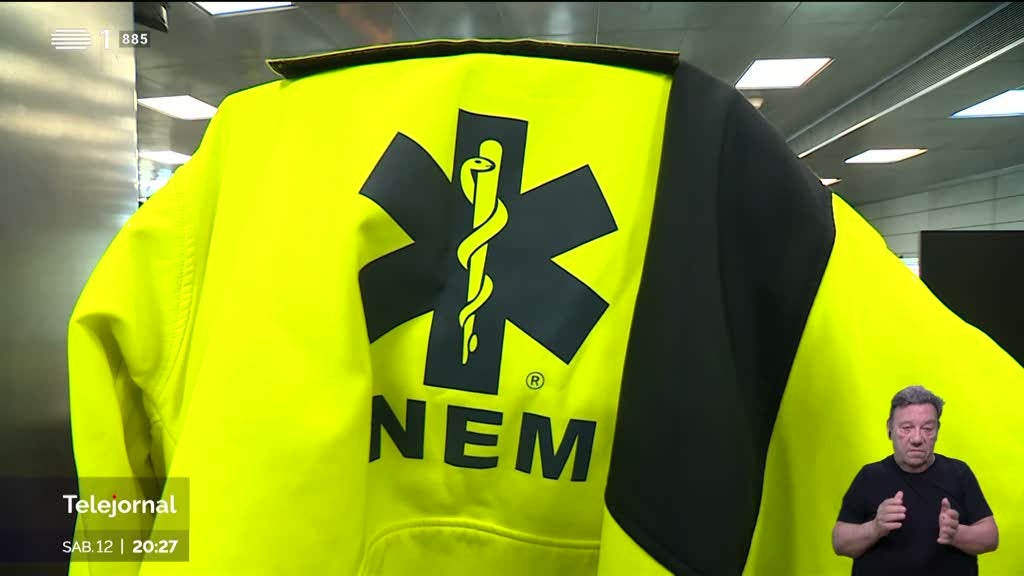 Ambulância retida por conflito entre técnicos do INEM: Serviço de emergência em pausa