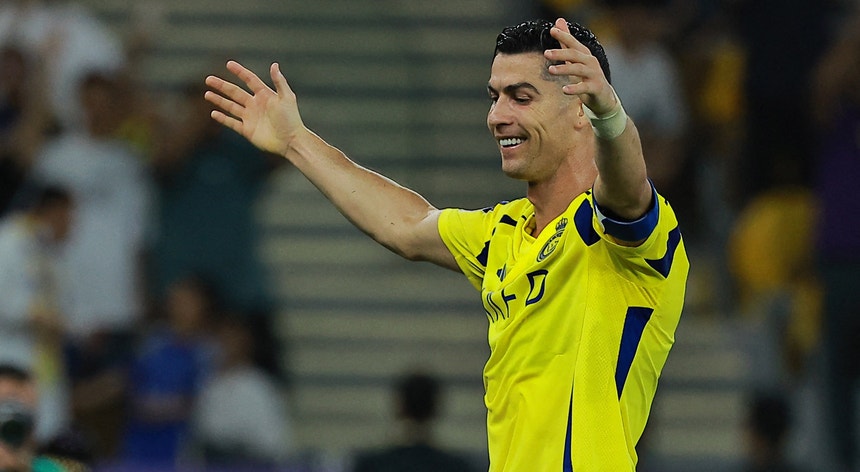 Cristiano Ronaldo marca pelo Al Nass rumo às meias-finais da Champions Asiática
