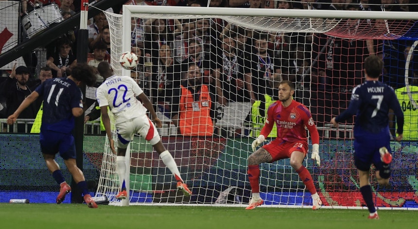 Decisão portuguesa atrasada enquanto Bodo/Glimt desata o nó nos quartos da Liga Europa