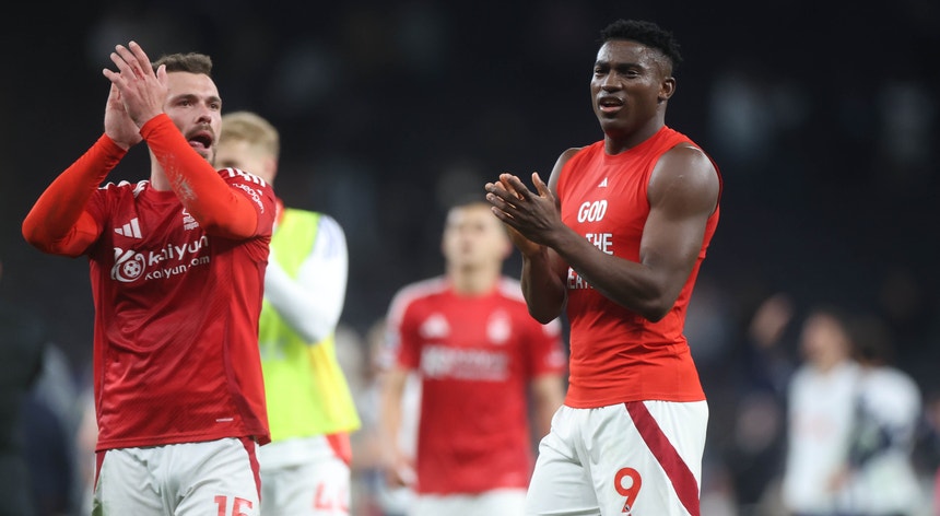 Forest triunfa em Londres e reconquista lugar no pódio da Premier League!