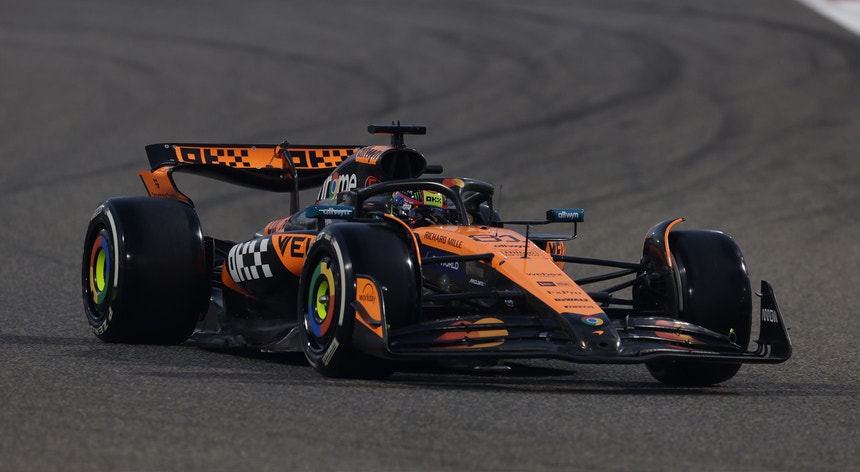Oscar Piastri conquista a 'pole position' de forma brilhante no Bahrain!