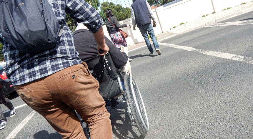 Portugal ainda tem um longo caminho a percorrer na proteção social das pessoas com deficiência