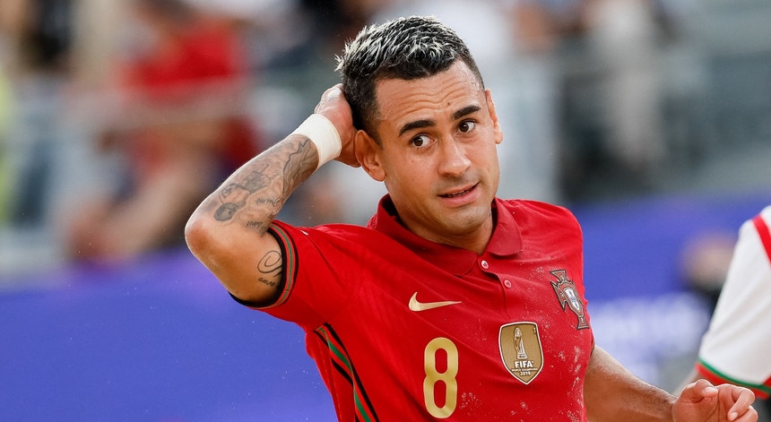 Certamente! Aqui está uma versão mais cativante do título em português de Portugal:

