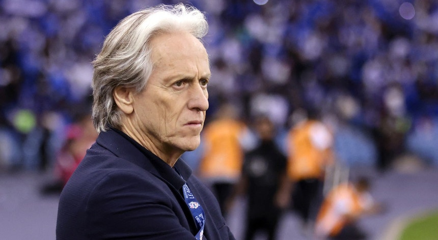 Imprensa da Arábia Saudita confirma: Jorge Jesus dispensado pelo Al-Hilal