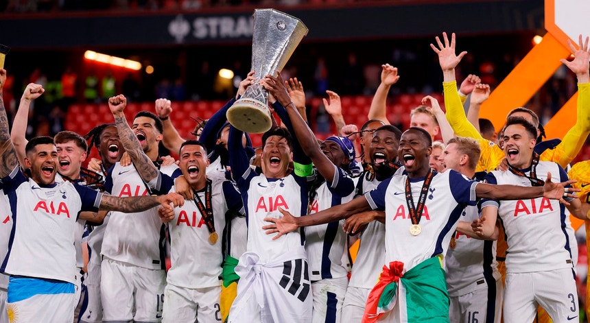Tottenham segura pressão, supera United e assegura triunfo na Liga Europa