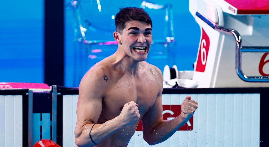 Diogo-Ribeiro-brilha-e-conquista-o-titulo-europeu-de-Natacao.jpeg Diogo Ribeiro brilha e conquista o título europeu de Natação Sub-23!
