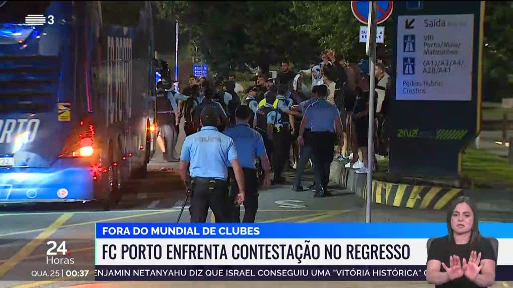 FC Porto regressa dos EUA e é recebido com protestos e estrondo de petardos