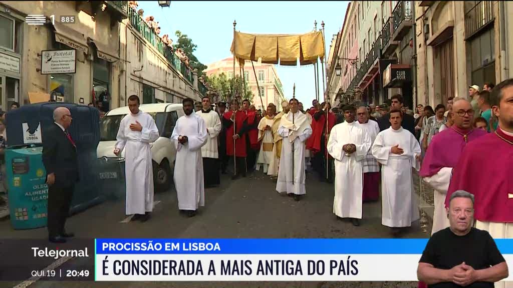 Lisboa vibra com a grandiosa Procissão do Corpo de Deus