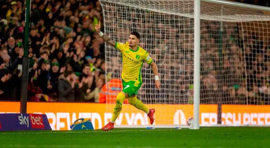 FC Porto reforça-se com espanhol Borja Sainz por 13,3 milhões de euros ao Norwich
